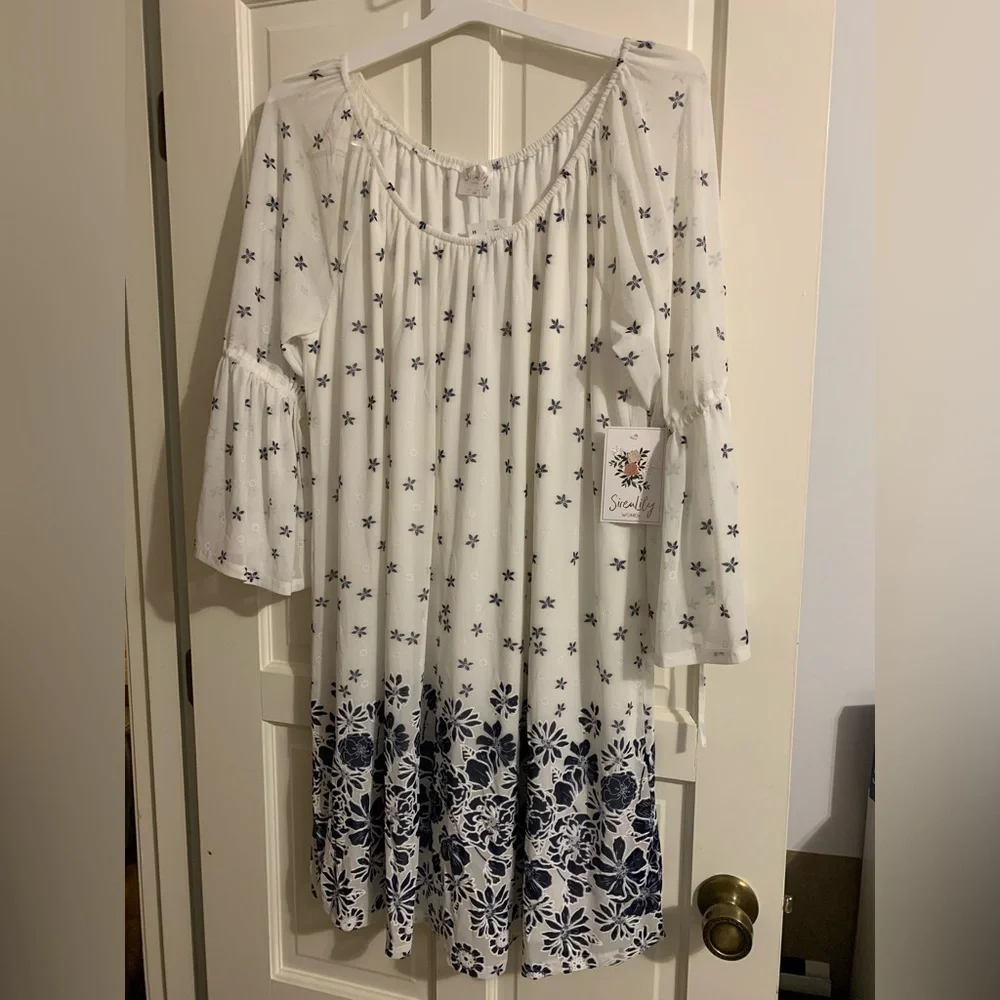 Siren Lily Women’s Plus White & Navy Blue Floral Long Sleeve Dress 3X - Picture 1 of 11